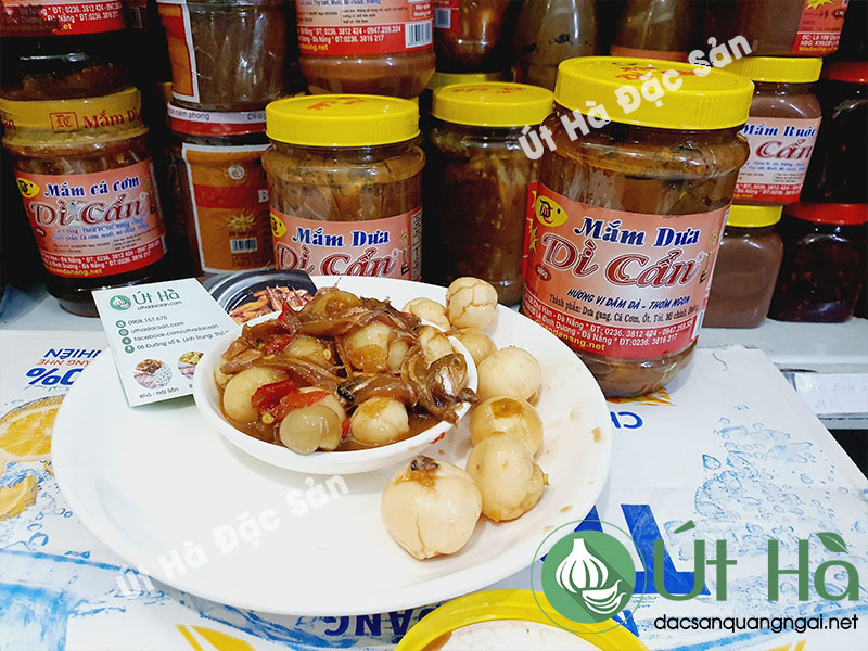 Hũ mắm cà nêm Dì Cẩn 500g với cà pháo